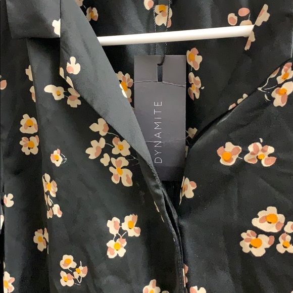 Dynamite silk print top size XS - Picture 2 of 2